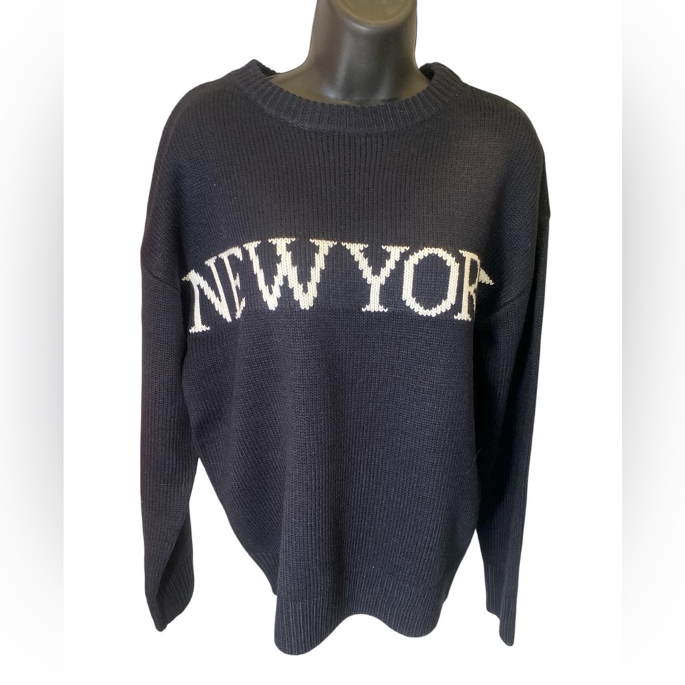 Vici Black and White New York Sweater small/oversized/baggy - Picture 4 of 6